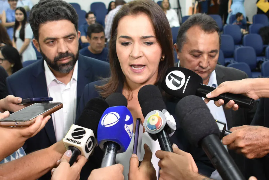Adriane cede e amplia prazo para pagamento da 1ª parcela do IPTU 