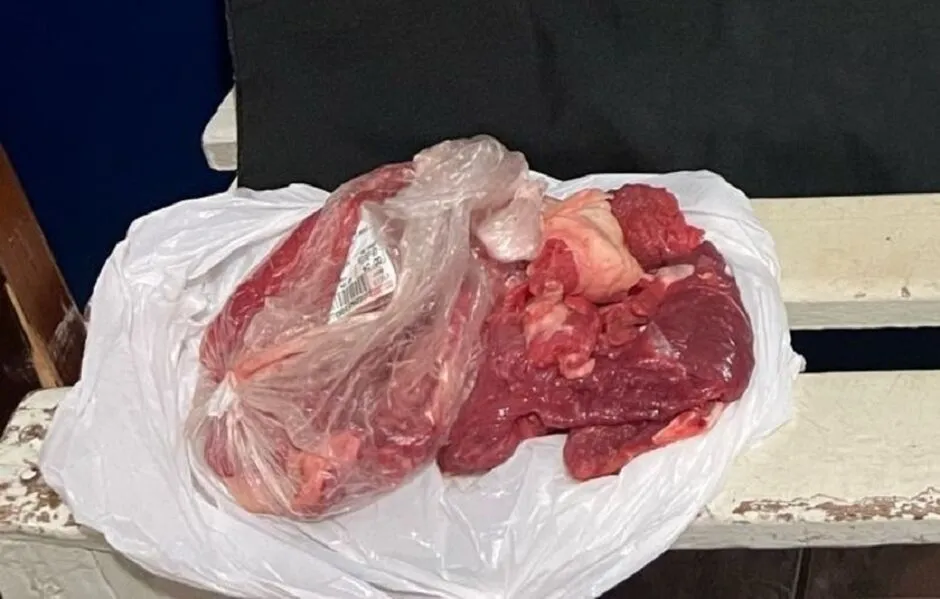Churras cancelado! Homem é preso por furtar carne em mercado de Camapuã 