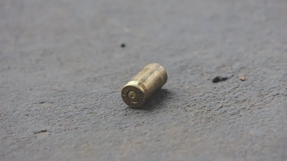 Mulher é baleada ao ser feita de escudo humano por alvo do Comando Vermelho em Dourados