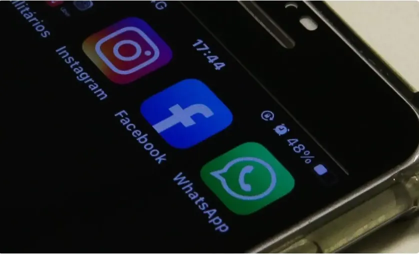 Malásia proíbe o registro em redes sociais por menores de 16