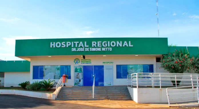 Jovem é esfaqueado no peito enquanto dormia na casa da namorada em Ponta Porã